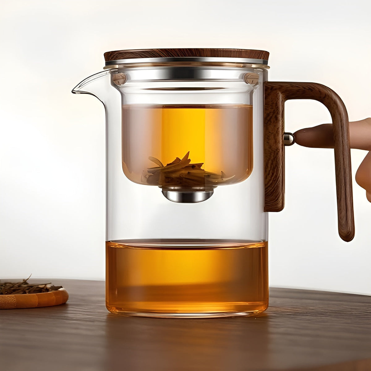 Glass Teapot with Magnetic Filter and Wooden Handle