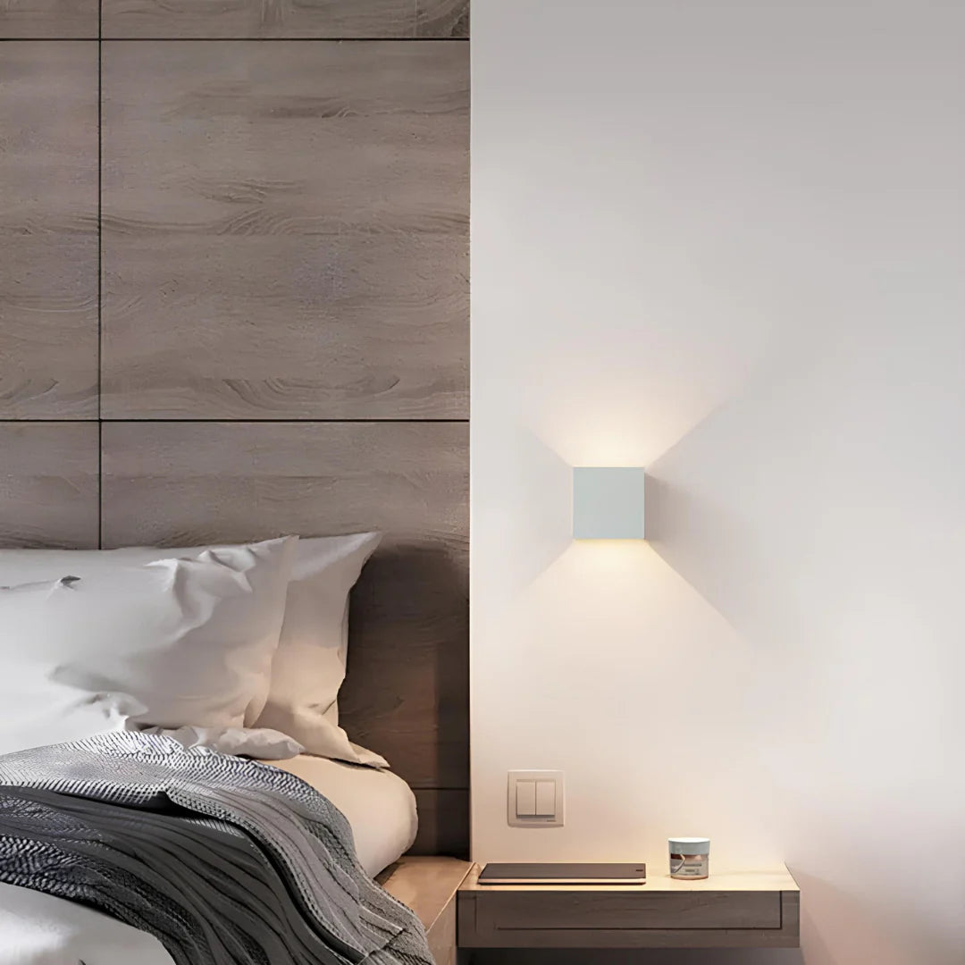 Applique Murale Design en Aluminium Sans Fil | Éclairage Élégant et Pratique pour une Ambiance Luxueuse 9