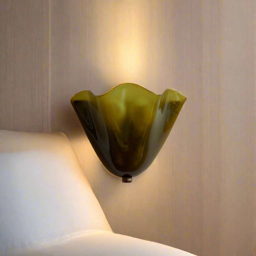 Coastal Glass Wall Sconce - Vintage Shell Design 4