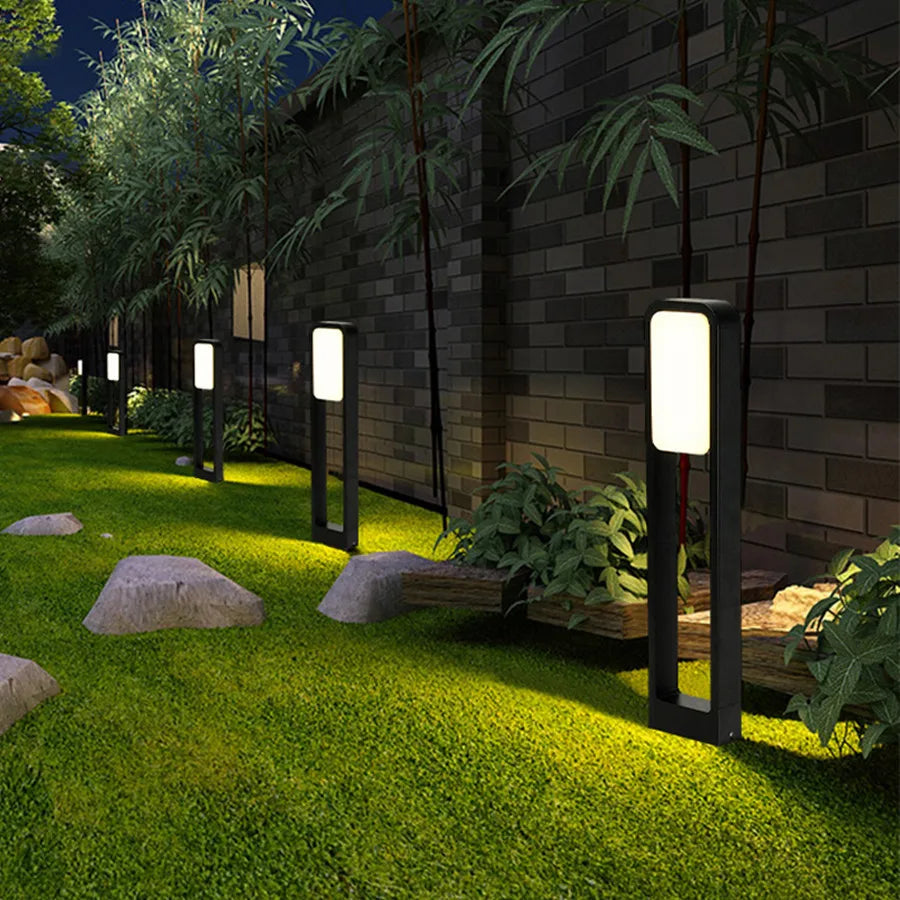 Éclairage Extérieur Solaire LumiNova | Design Élégant en Aluminium pour Illuminer Votre Jardin 1
