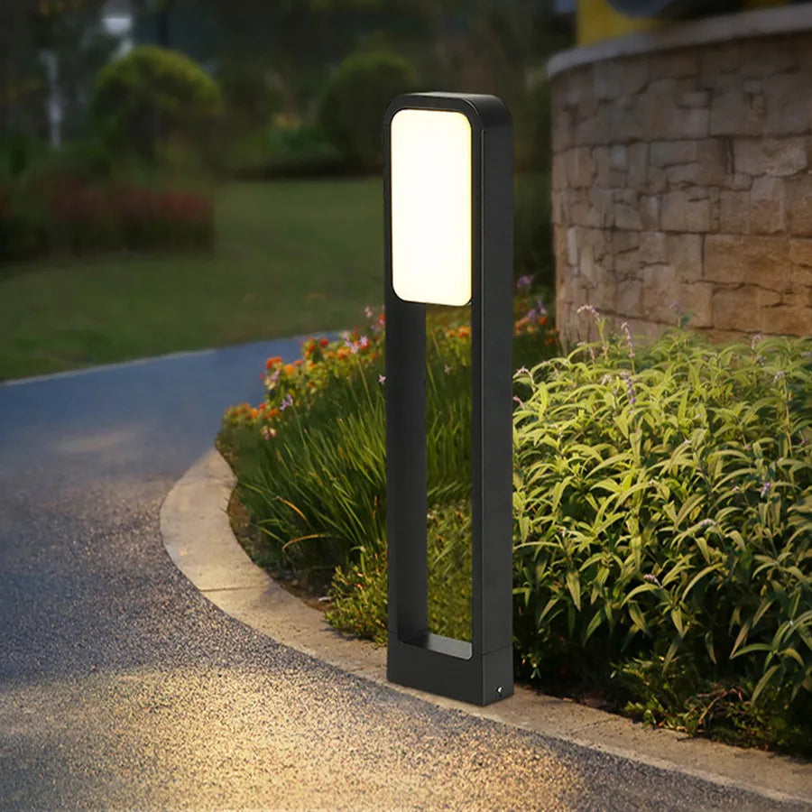 Éclairage Extérieur Solaire LumiNova | Design Élégant en Aluminium pour Illuminer Votre Jardin 3