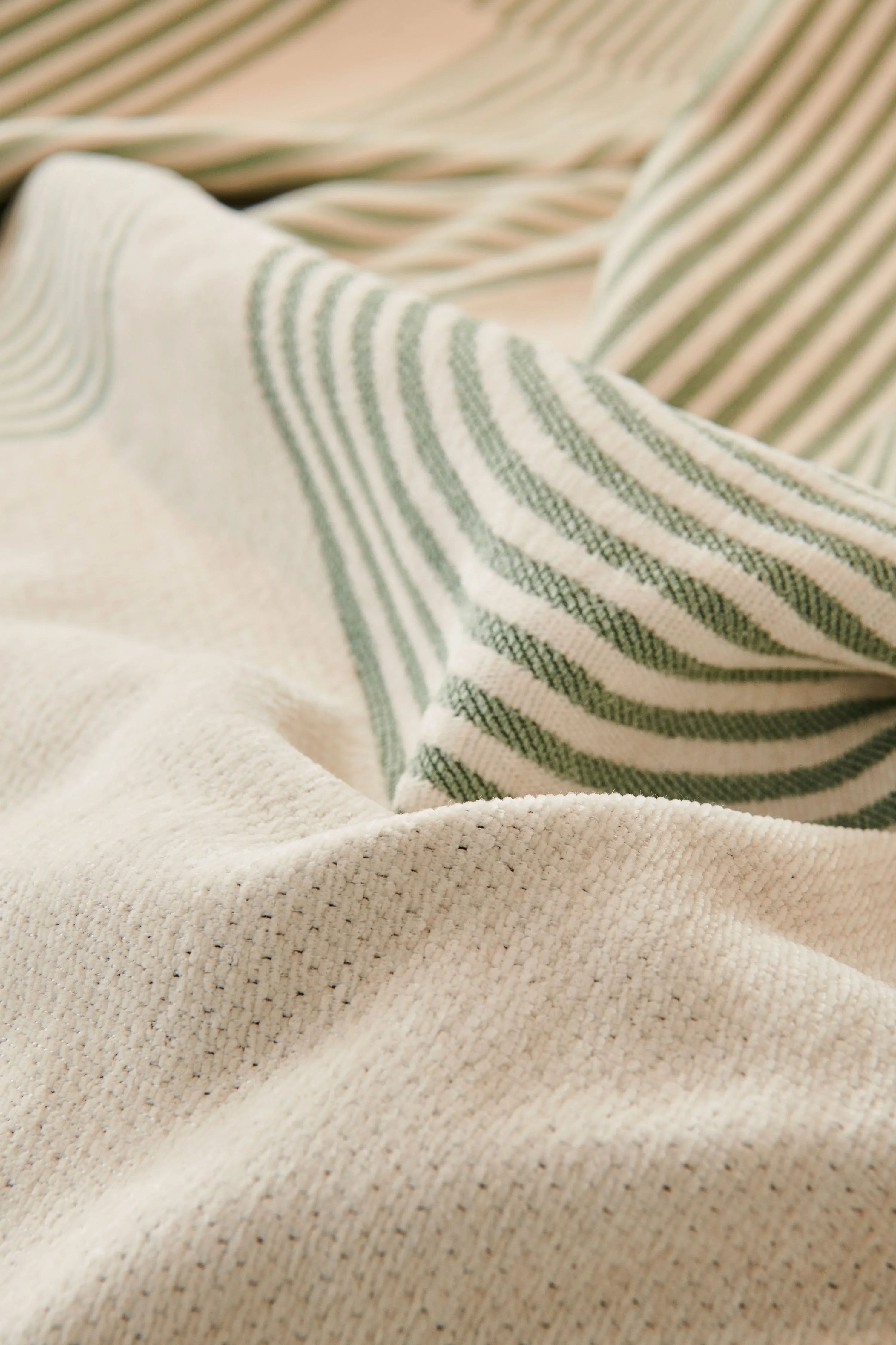 Plaid Chenille Vert Pistache avec Franges
