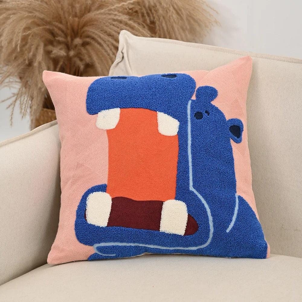 Housse de coussin brodée animaux, style nordique