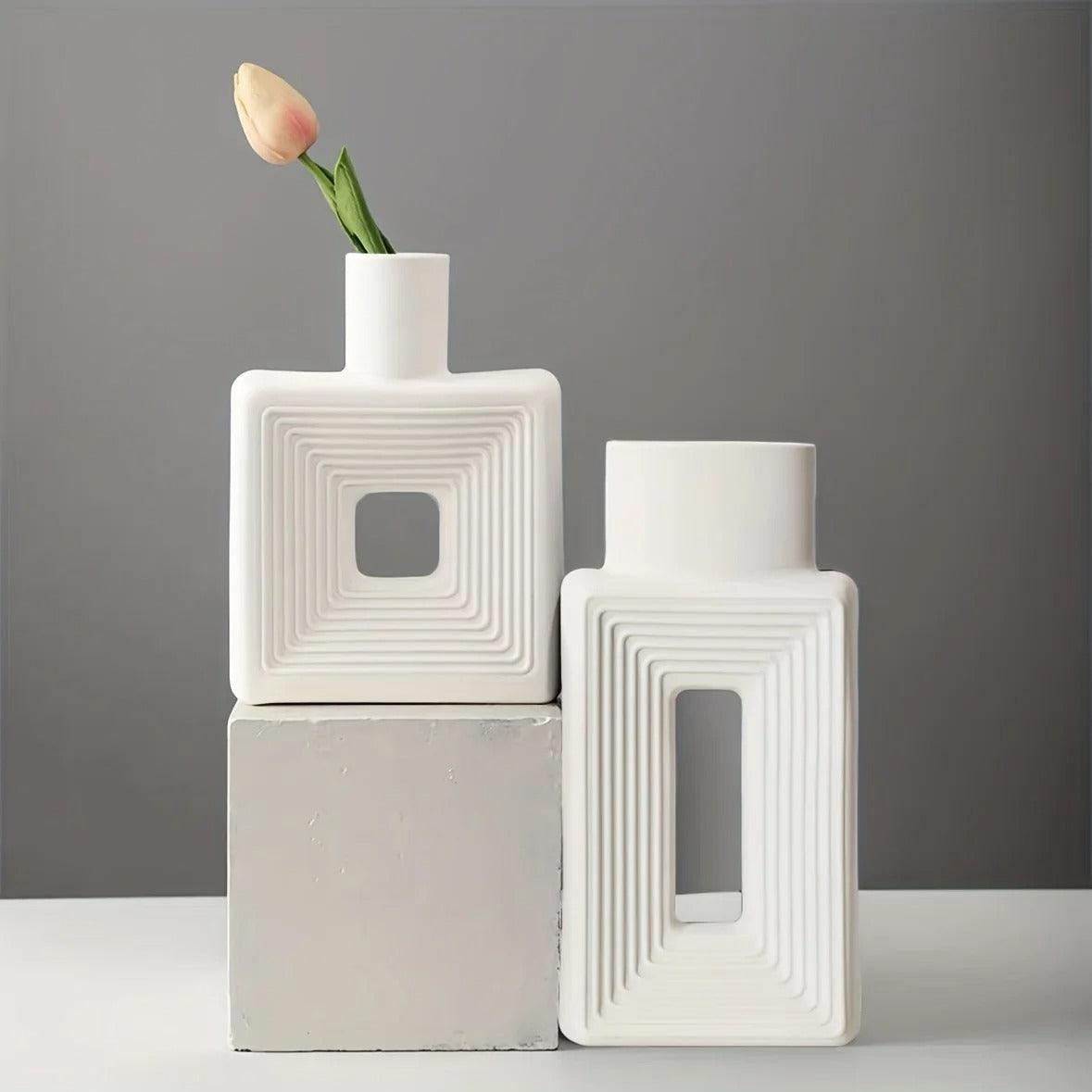 Vase Donut Relief Carré – Grès Sculptural
