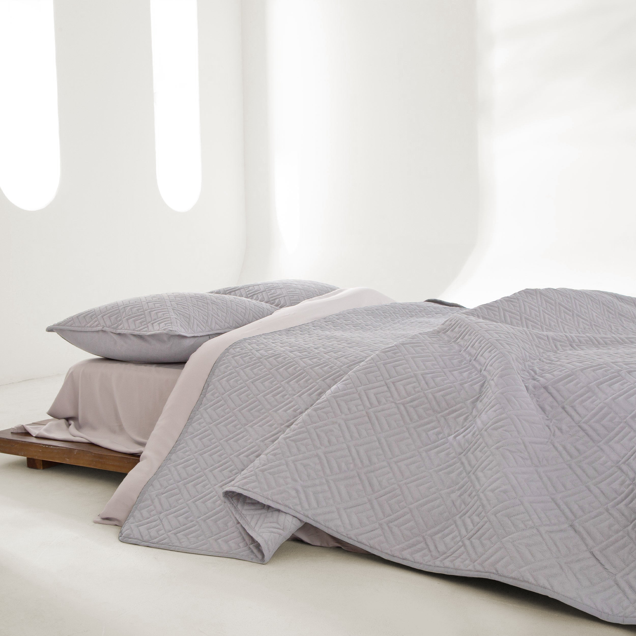 Snag Free Quilt - Pet Friendly