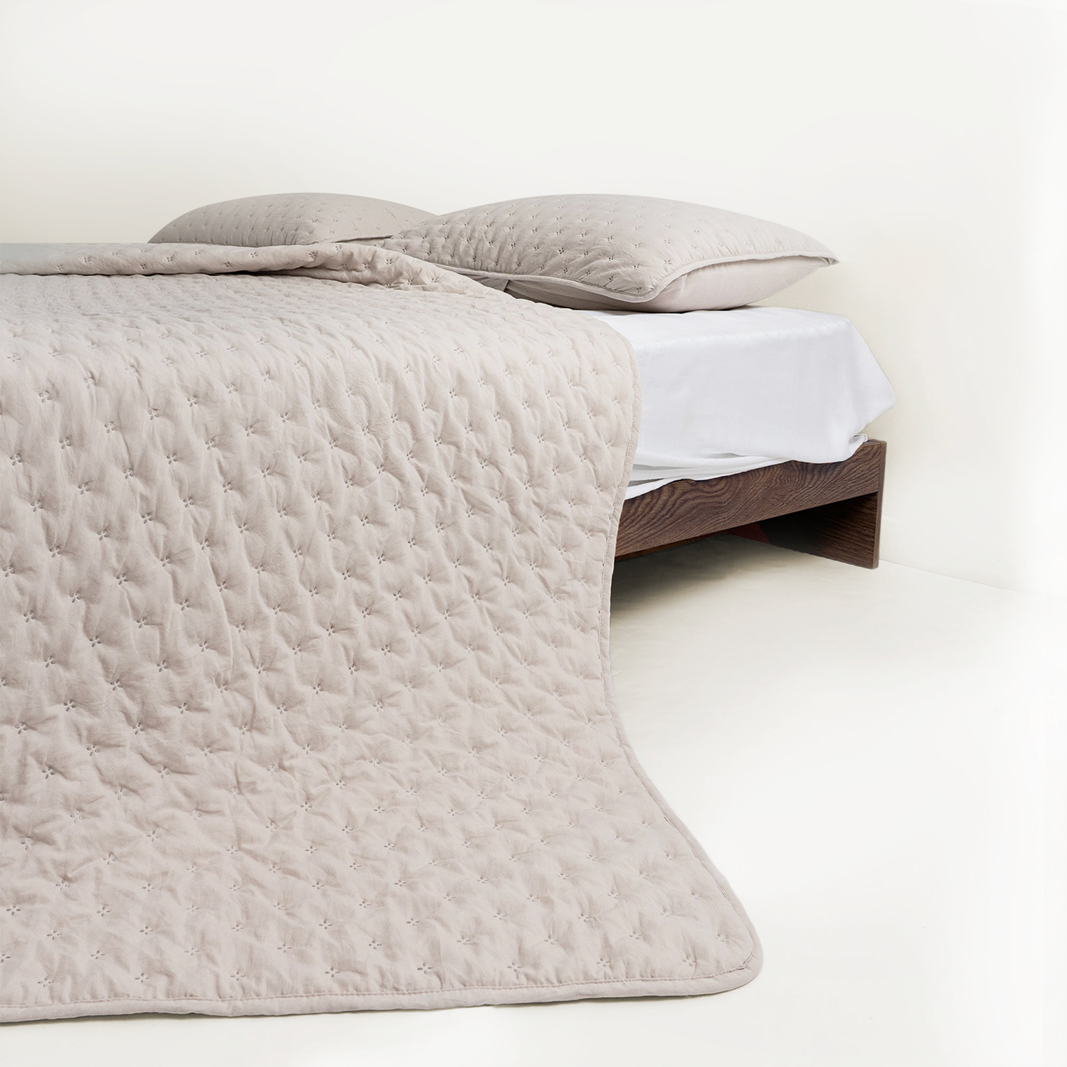 Snag Free Quilt - Pet Friendly
