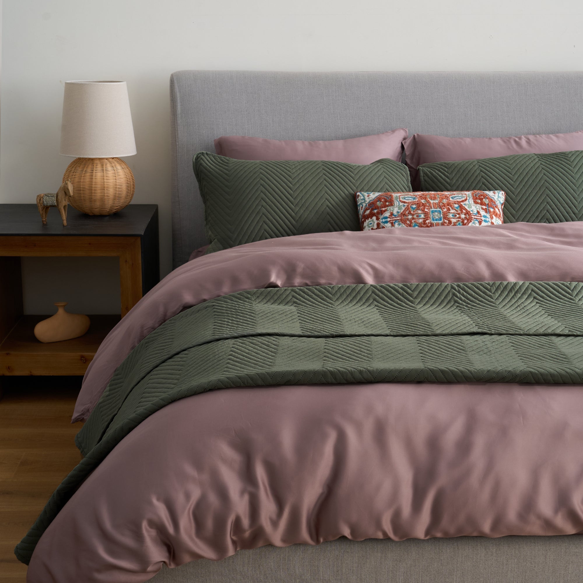 Snag Free Quilt - Pet Friendly