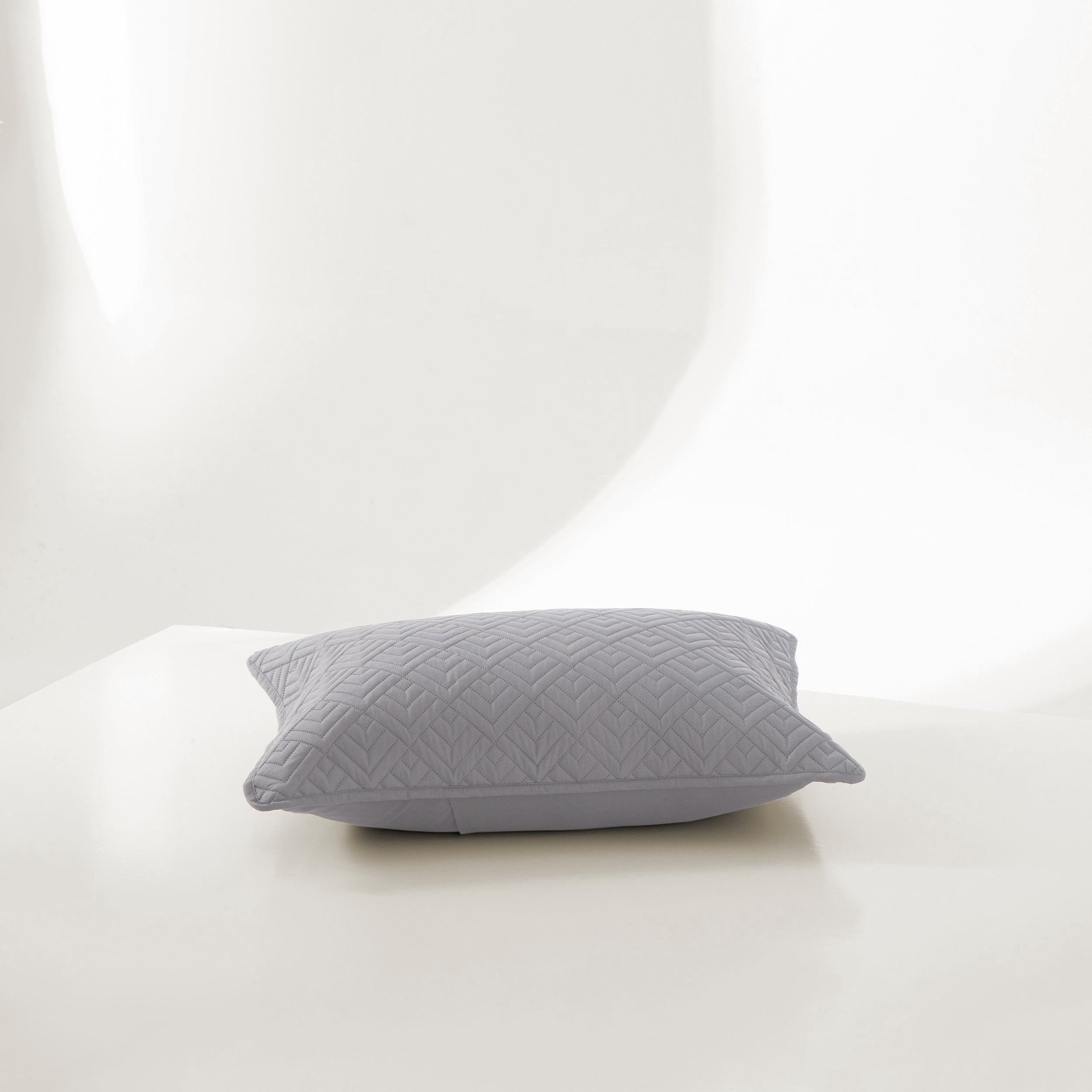 Snag Free Quilt - Pet Friendly