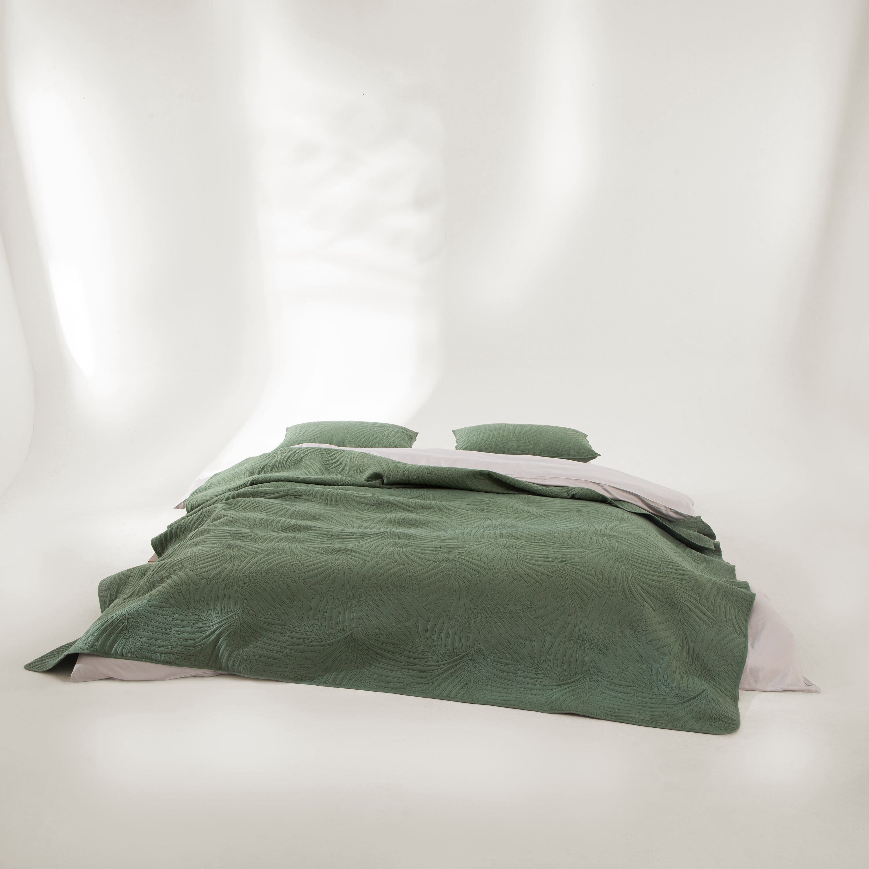 Snag Free Quilt - Pet Friendly