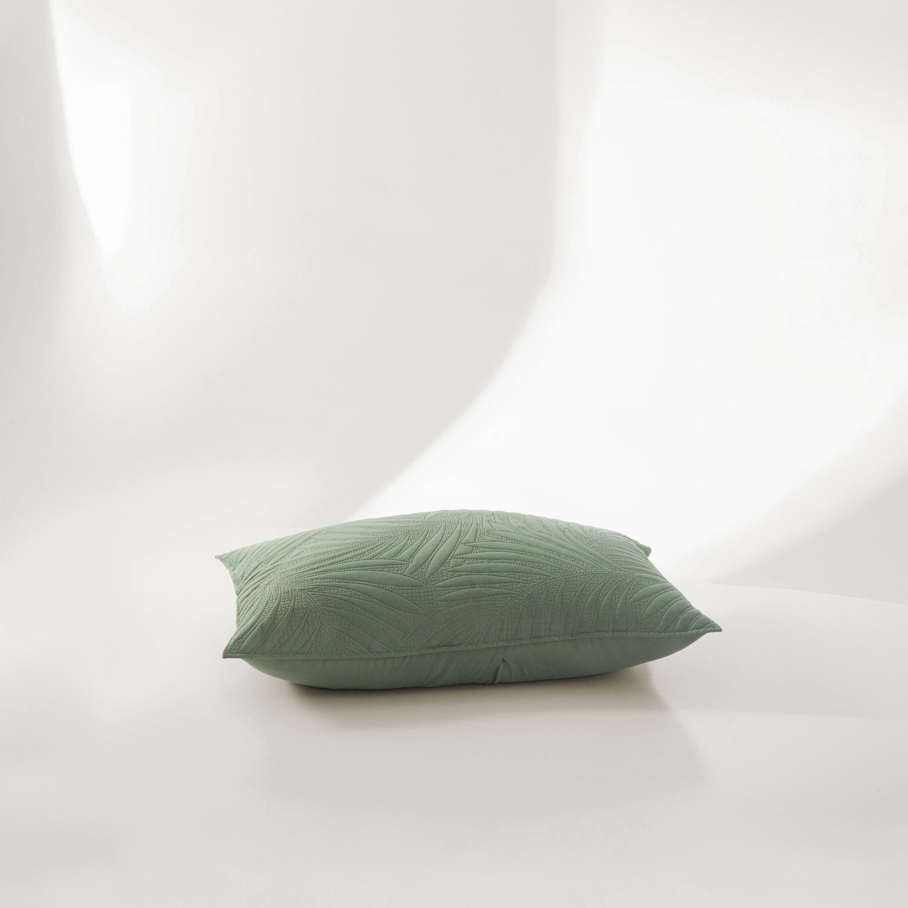 Snag Free Quilt - Pet Friendly