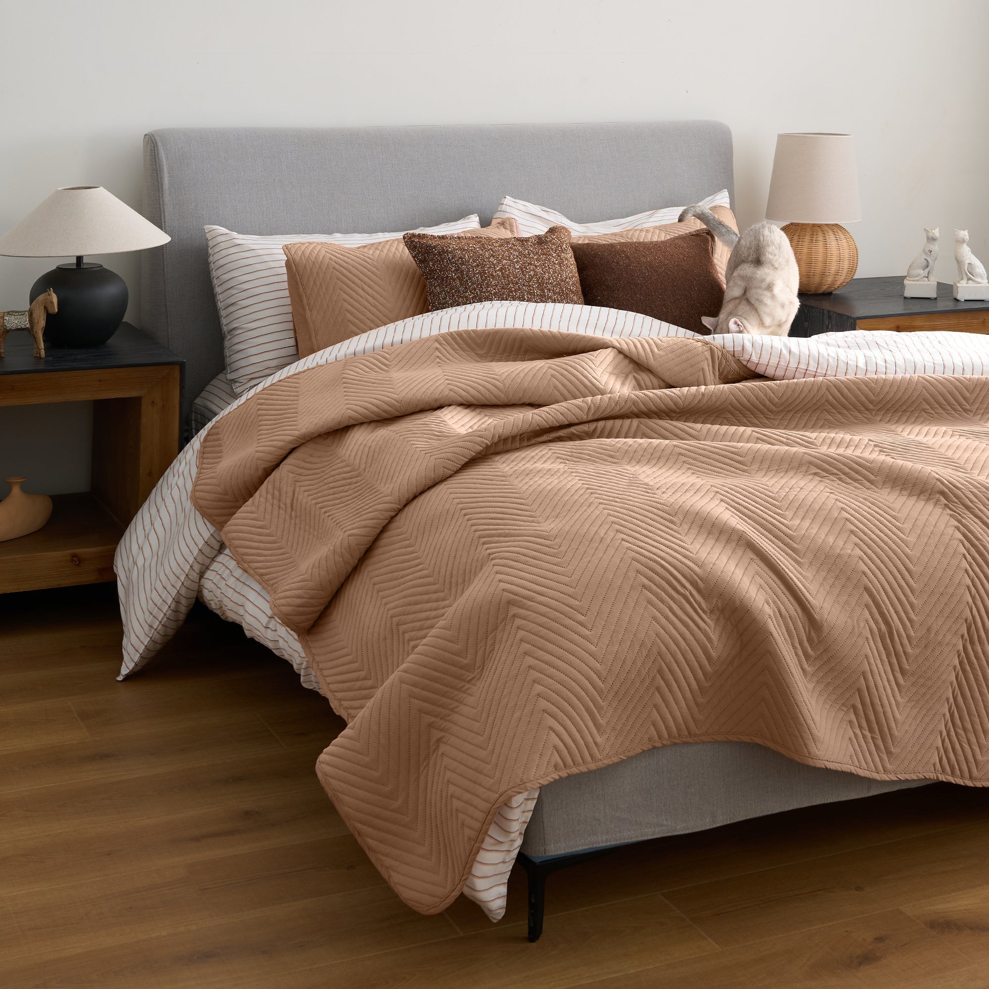 Snag Free Quilt - Pet Friendly