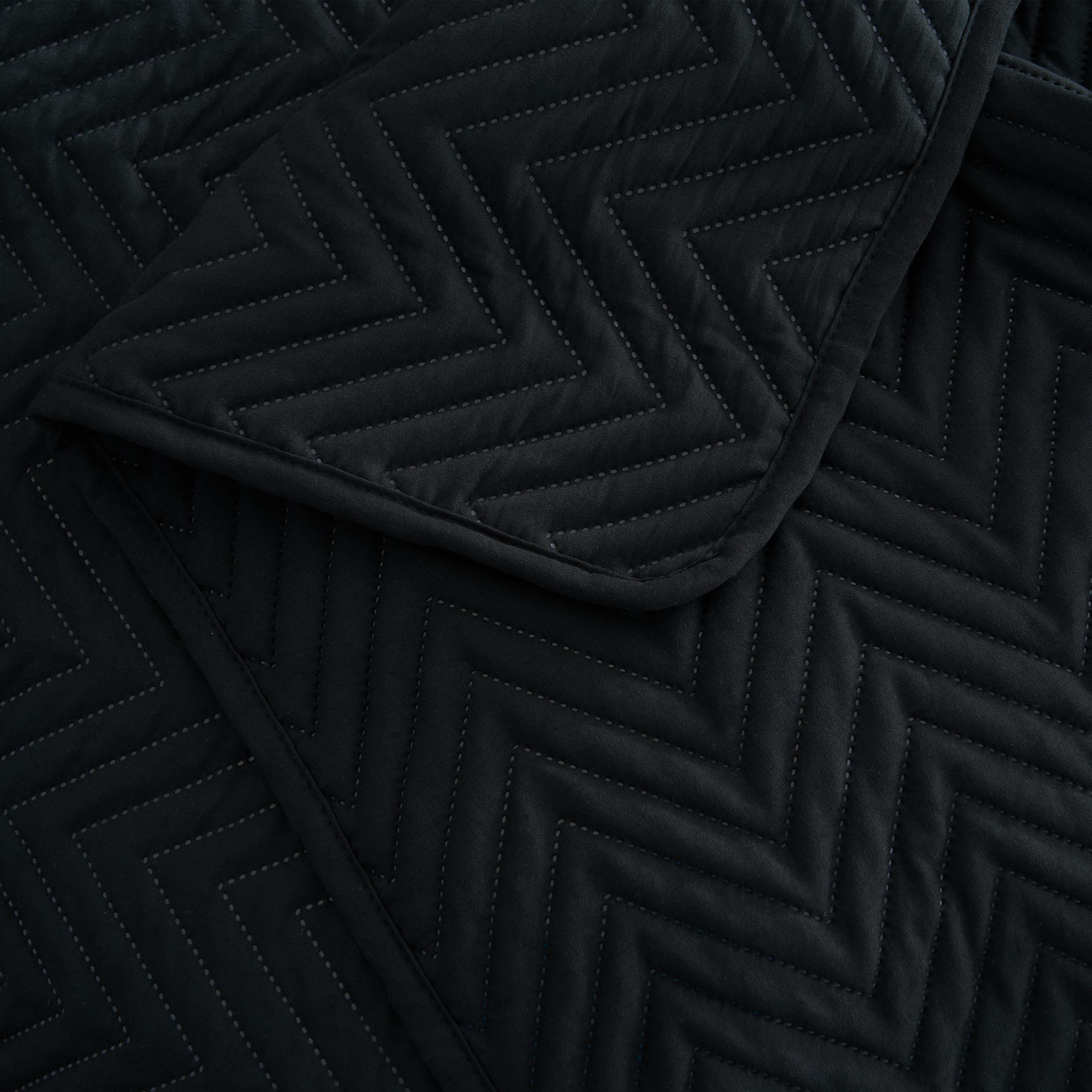 Snag Free Quilt - Pet Friendly