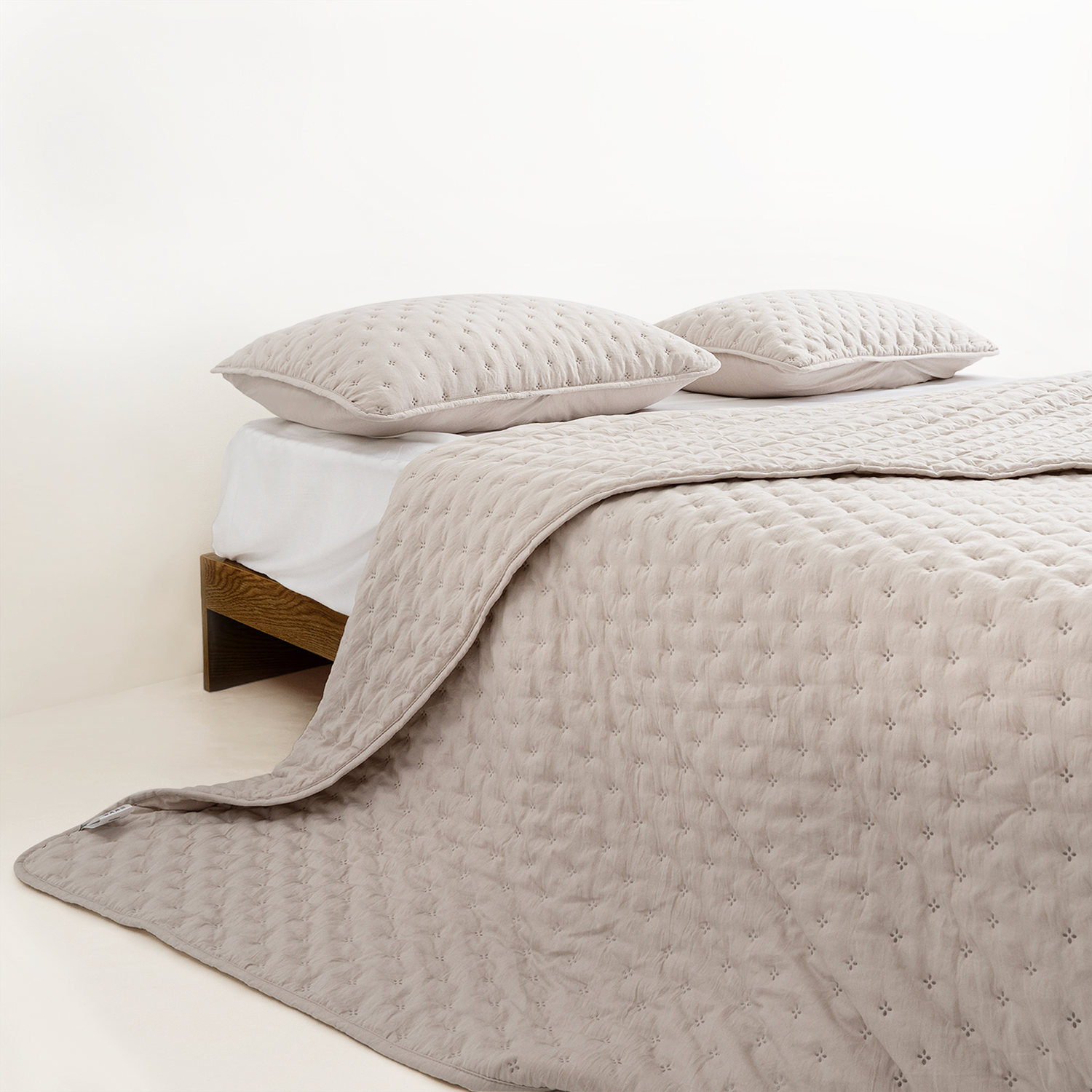Snag Free Quilt - Pet Friendly