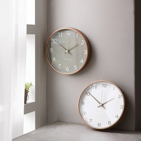 Horloge Murale Élégante en Bois Massif