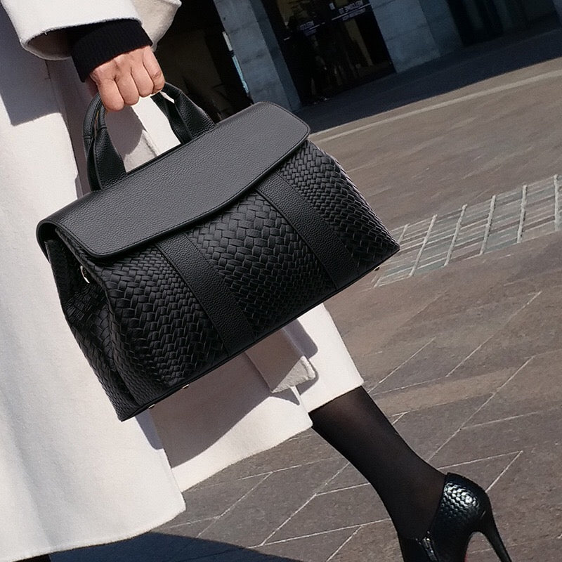 Sac cabas moyen imprimé croco noir en similicuir