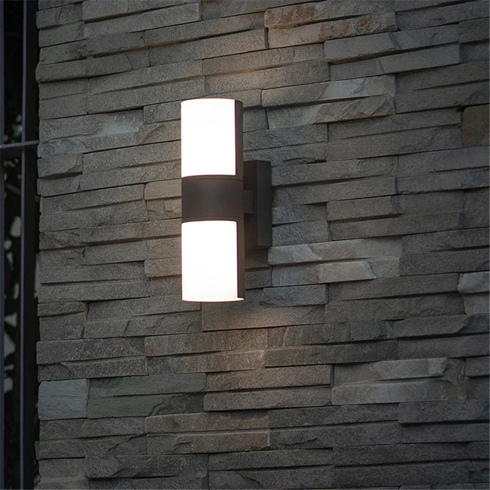 Lampe Extérieure LED AquaShield en Aluminium | Éclairage Élégant et Résistant aux Intempéries pour un Espace Extérieur Chic 4