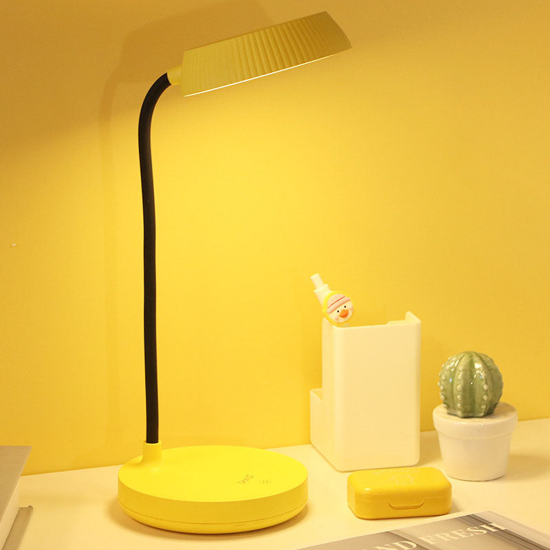 Lampe de Bureau Design : Élégance Naturelle en Lumière – Minimaliste 2