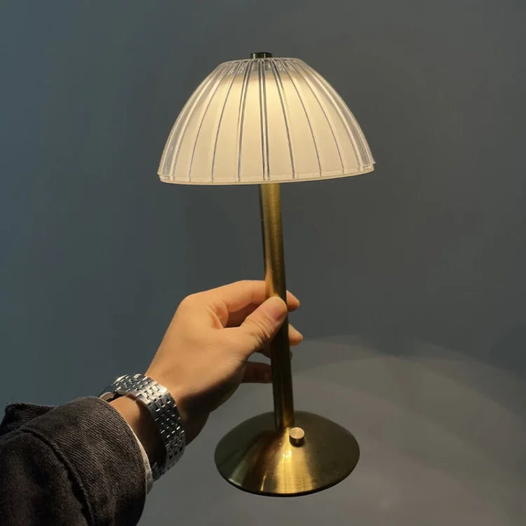 Lampe de Table Élégante : Éclat Moderne et Raffiné 2