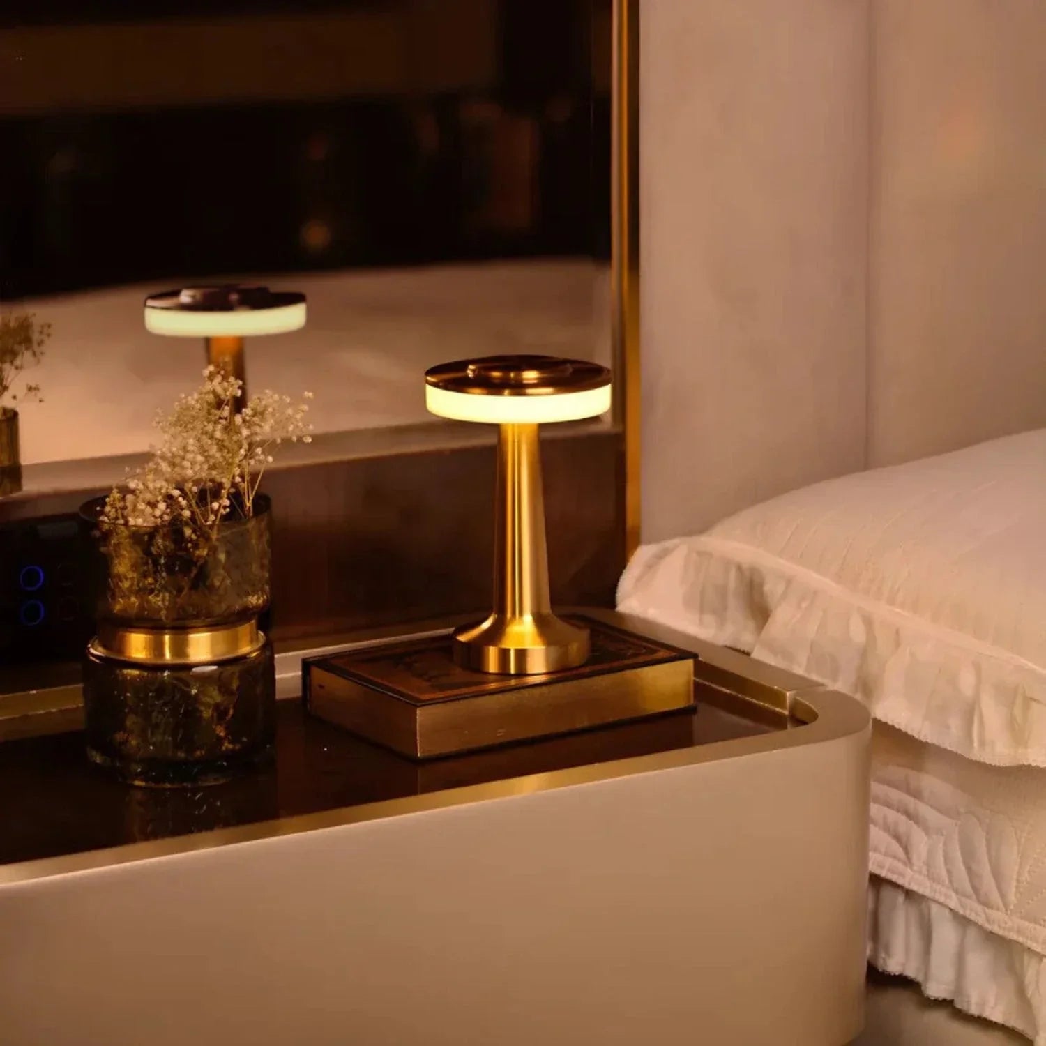 Lampe de Table Rechargeable : Élégance Naturelle en Lumière – Design Moderne 3