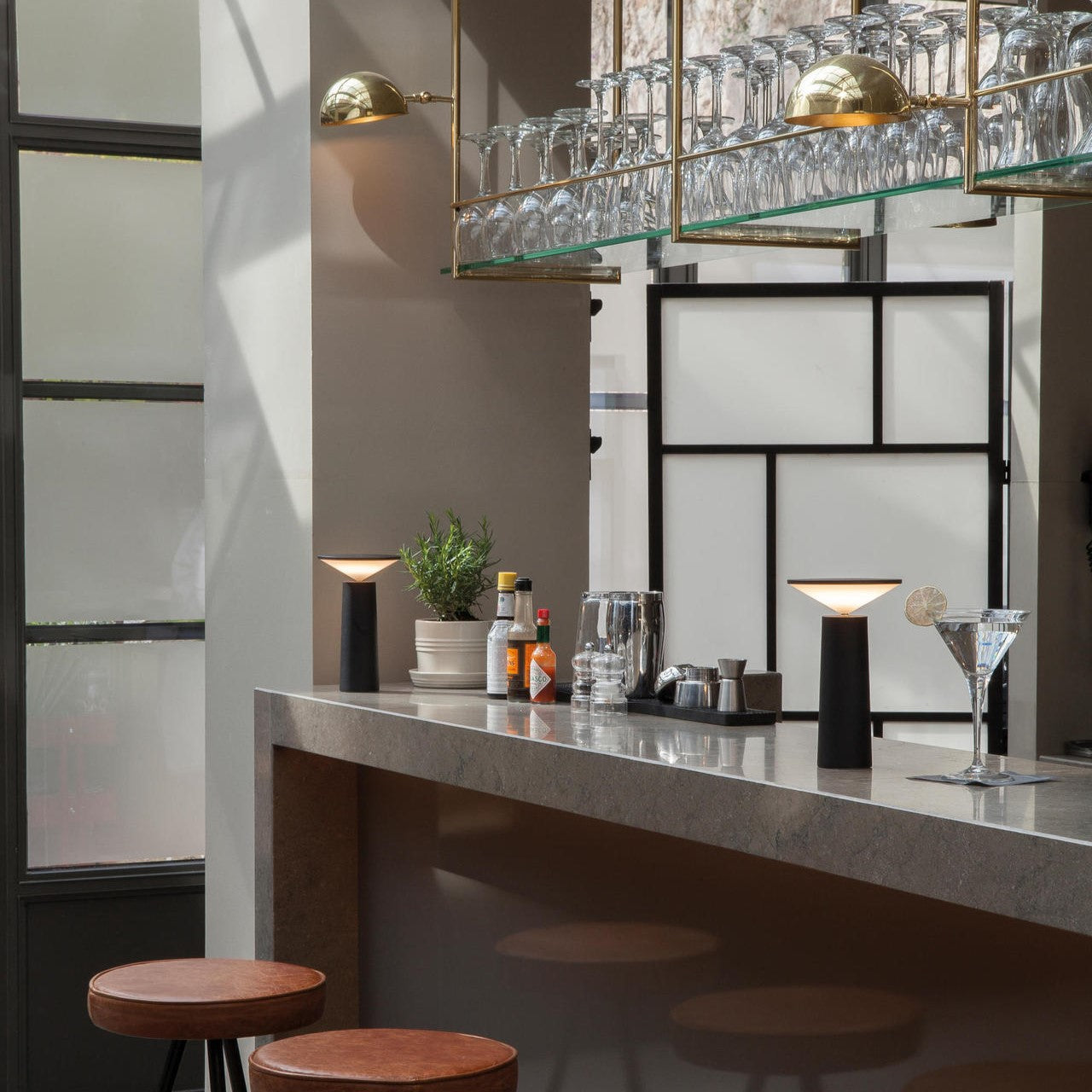 Lampe de Table Rechargeable : Élégance Naturelle en Lumière – Design Moderne 8