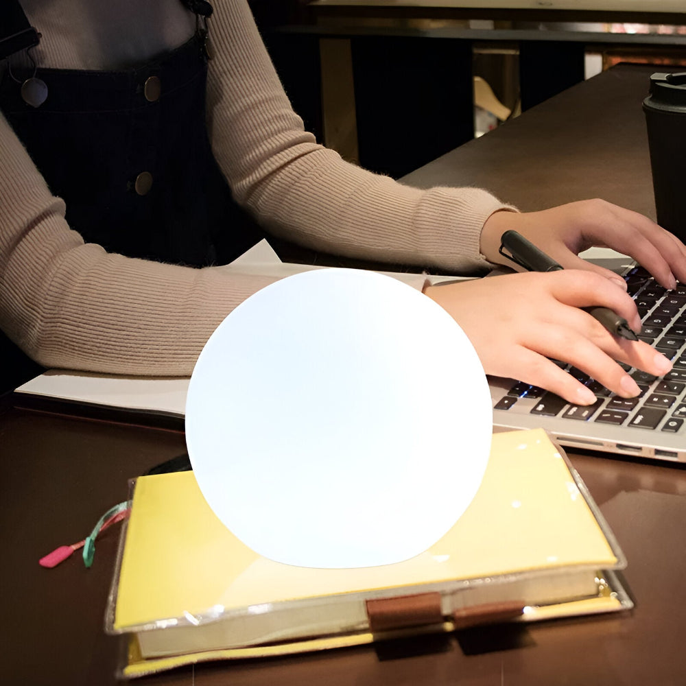 Lampe de Table Rechargeable : Élégance Naturelle en Lumière – Design Sphérique 2