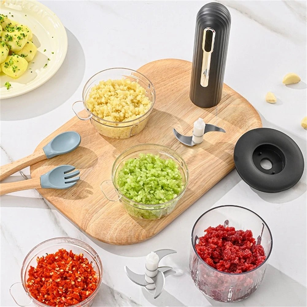 Maison Elmora | Robot Culinaire Multifonctionnel en Acier Inoxydable | Ustensile Élégant et Pratique pour une Cuisine Efficace 3