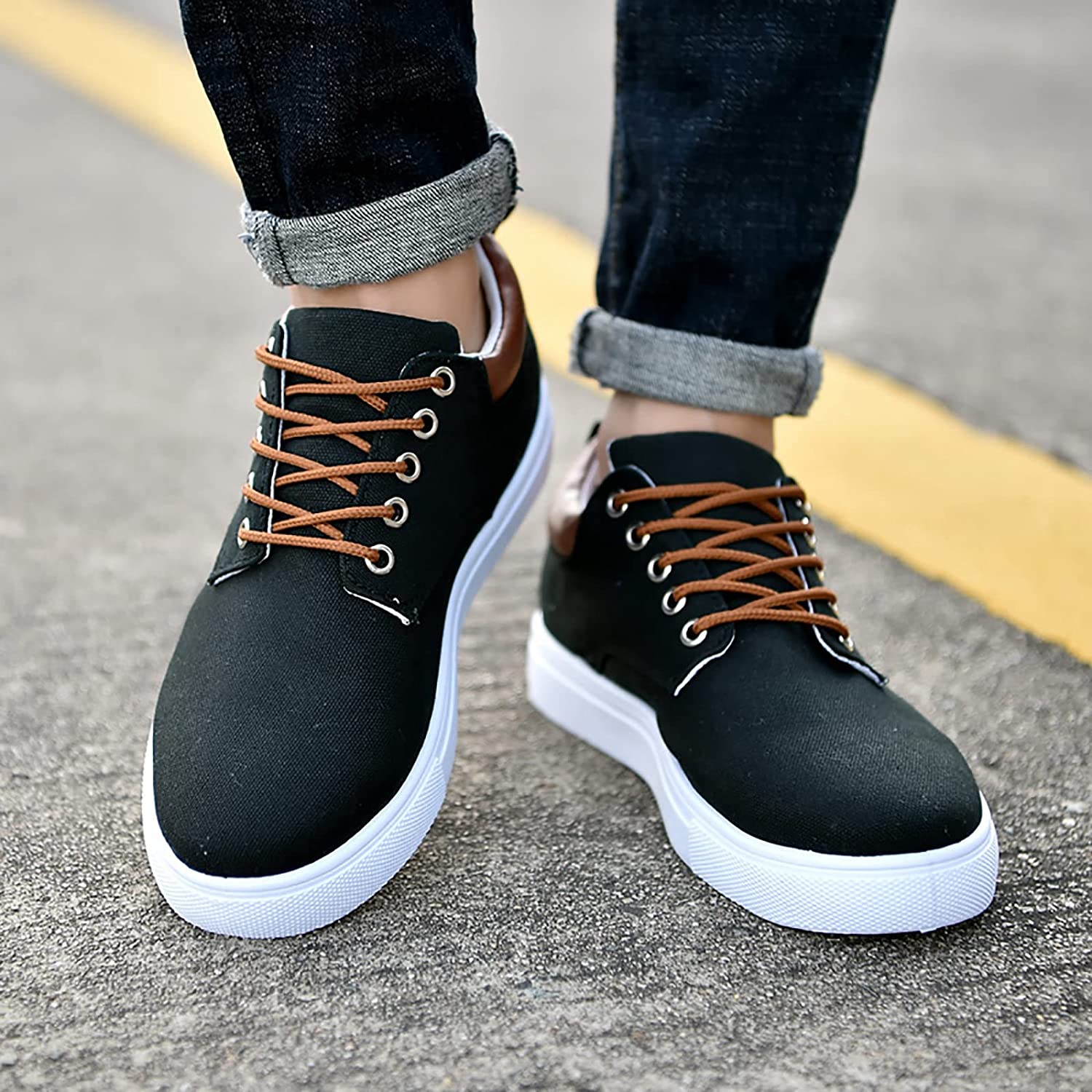 Men's Chic Canvas Sneakers - Stylish Comfort Footwear for Casual and Athletic Wear