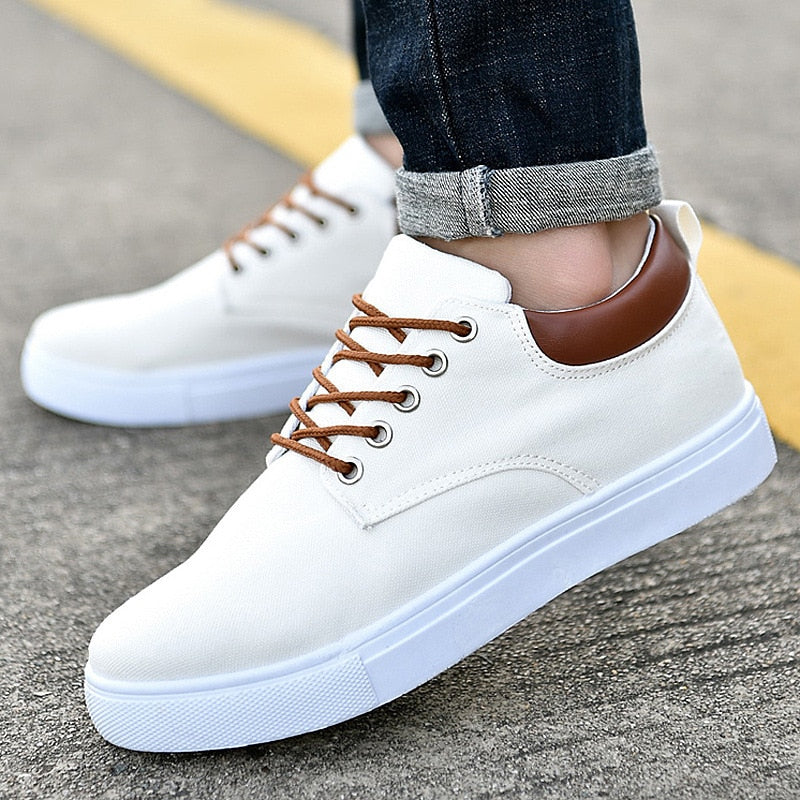 Men's Chic Canvas Sneakers - Stylish Comfort Footwear for Casual and Athletic Wear