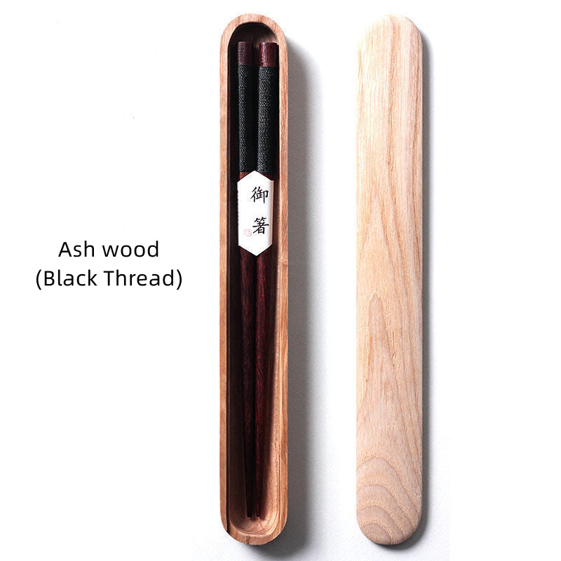 Baguettes en bois avec étui, noyer noir, wengé ou frêne