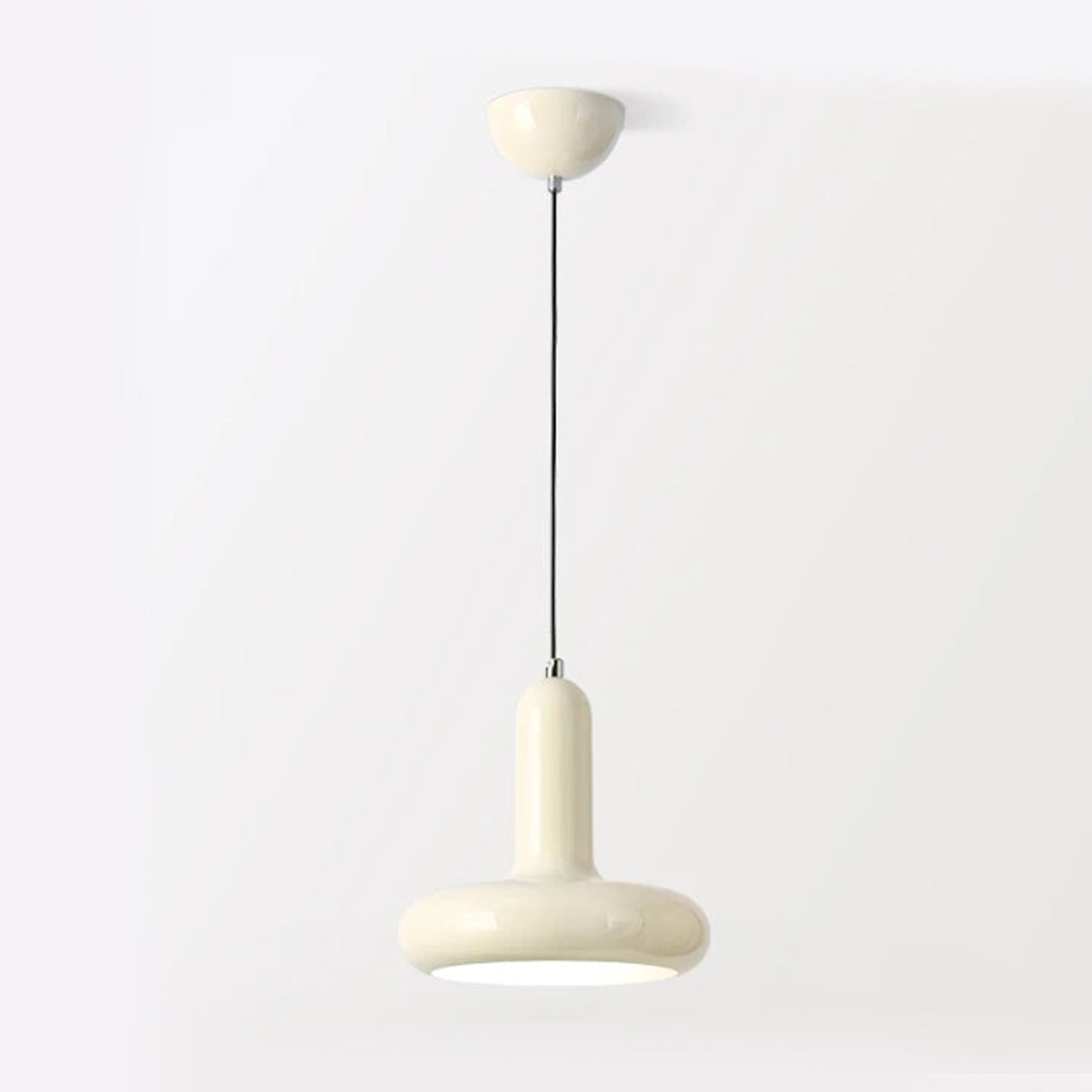 Plafonnier Danois Élégant : Design Raffiné et Coloré 4