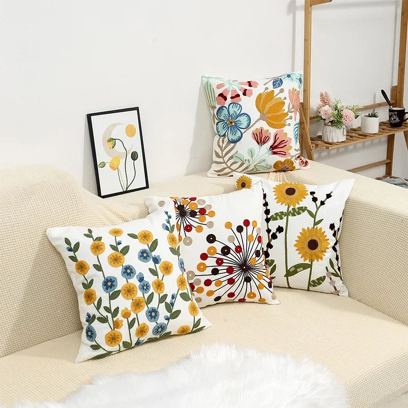 Housse de coussin brodée fleurs, style campagne