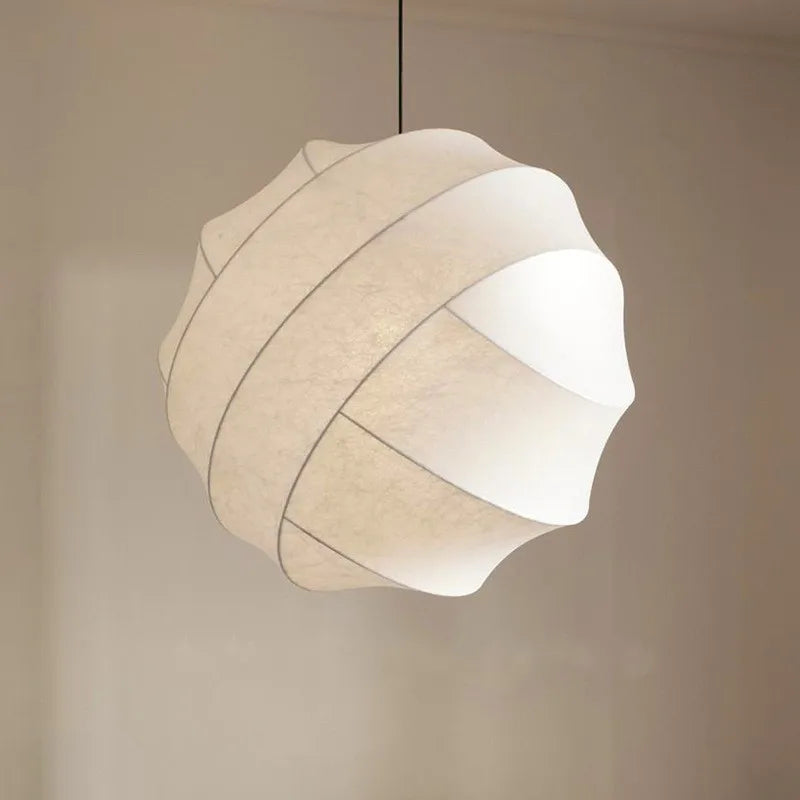 Suspension boule en soie style japonais wabi-sabi