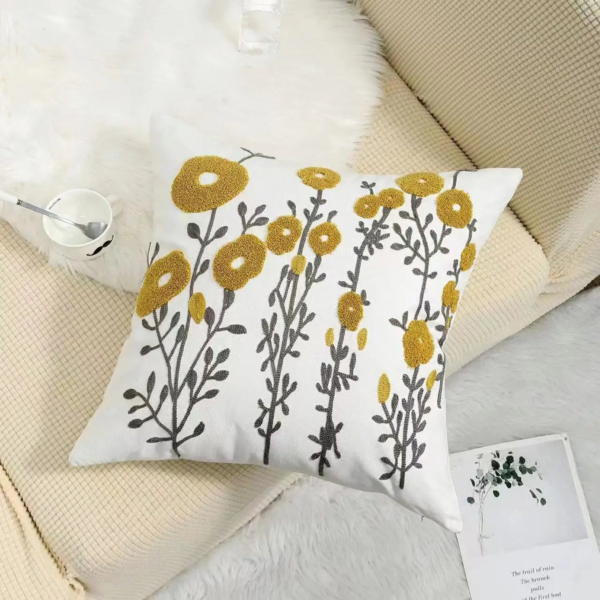 Housse de coussin brodée fleurs, style campagne