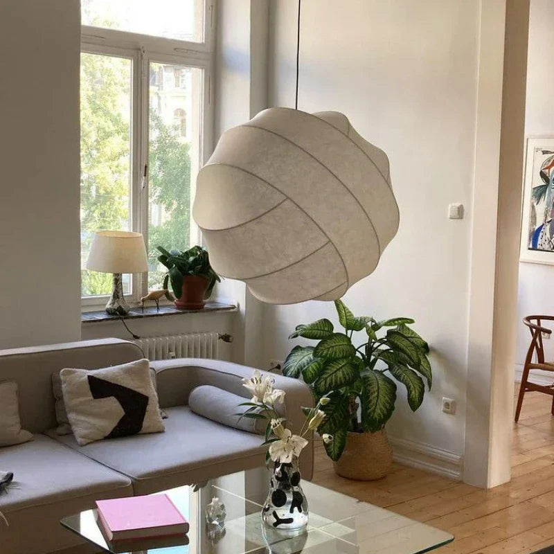 Suspension boule en soie style japonais wabi-sabi