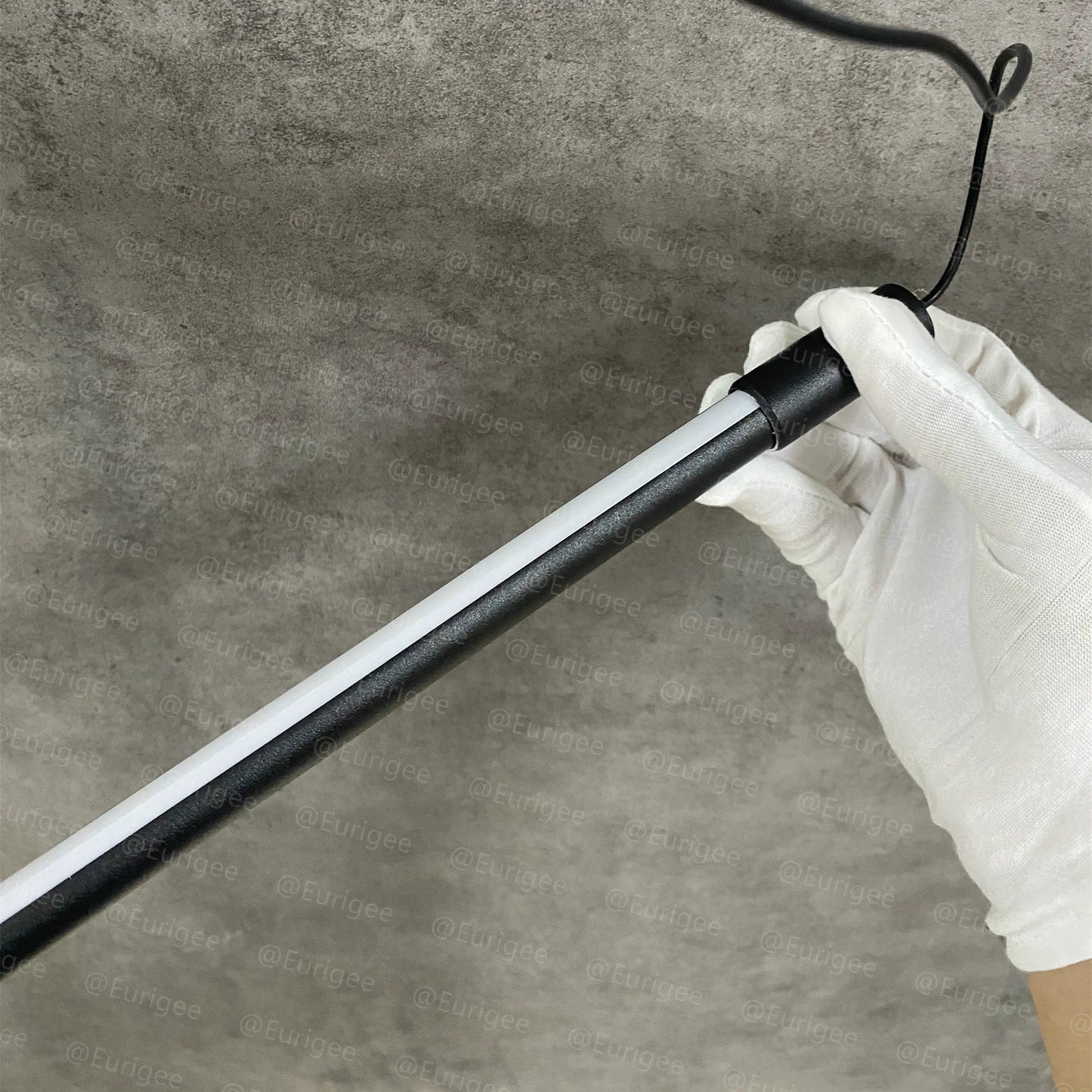 Suspension LED Élégante : Design Minimaliste en Aluminium 5