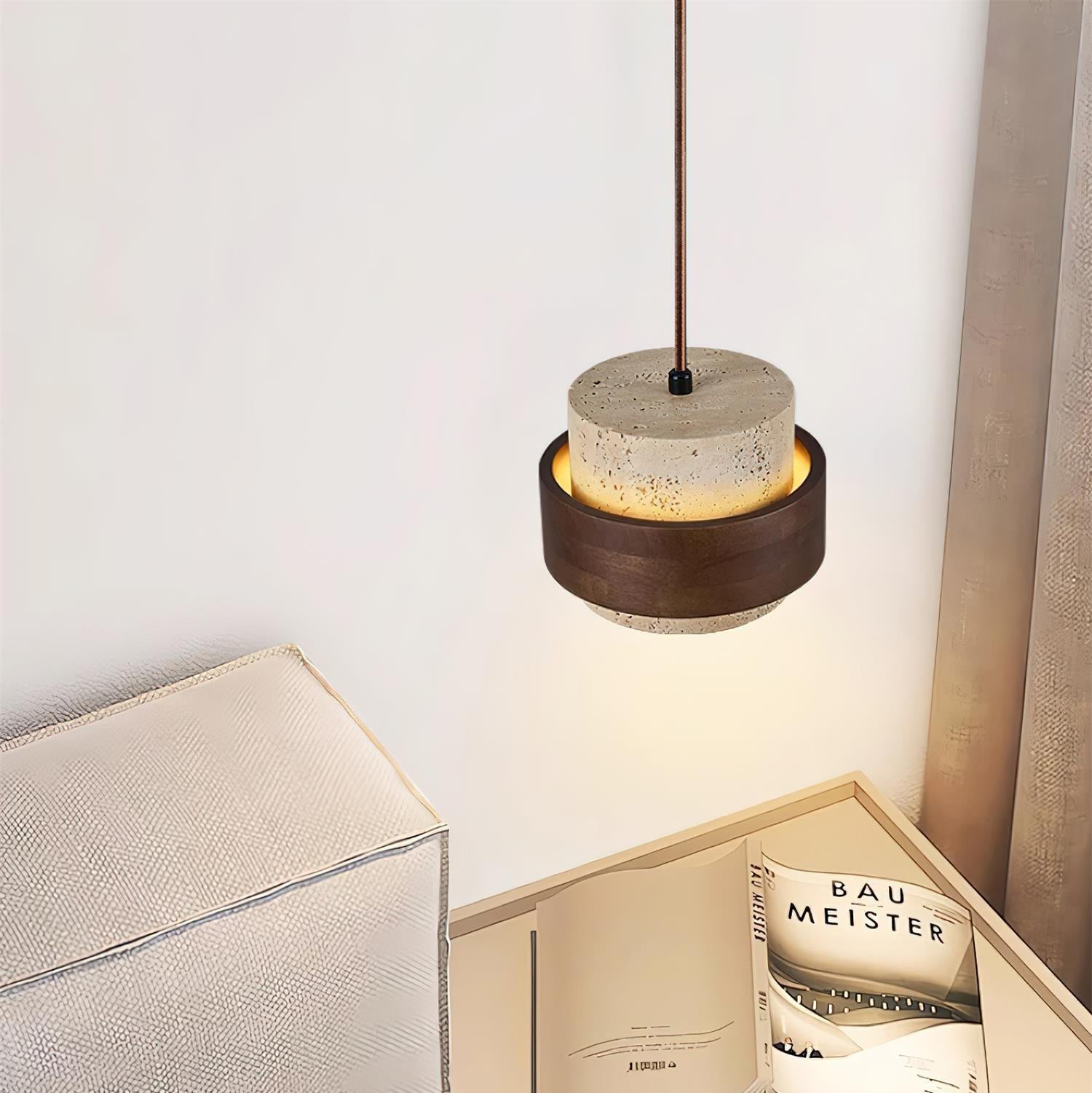 Suspension en Travertin Perra | Élégance Naturelle et Design Contemporain pour un Éclairage Ambiant 5