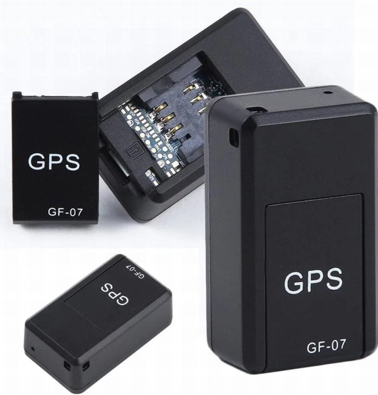 Traceur GPS Élégant : Élégance Naturelle en Lumière – Design Compact 1