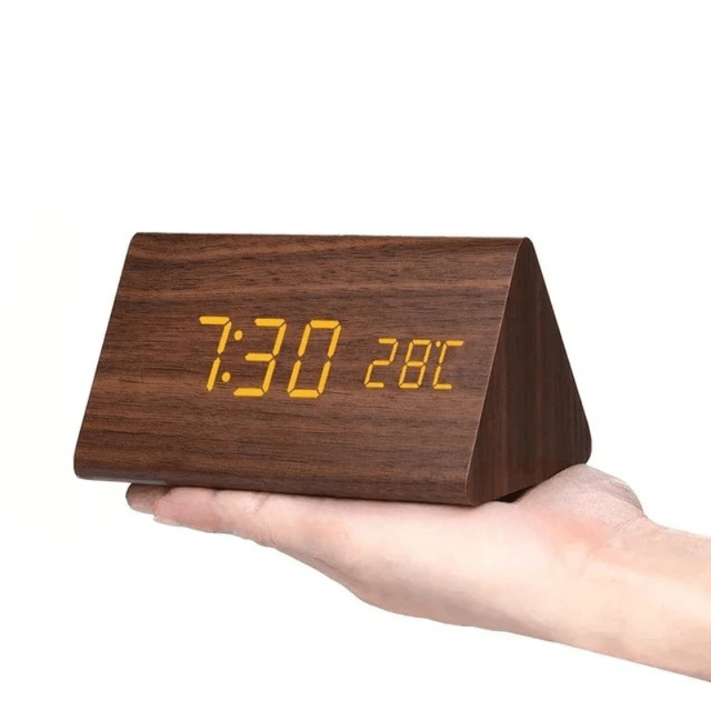 Horloge LED effet bois à commande sonore