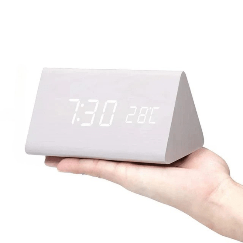 Horloge LED effet bois à commande sonore