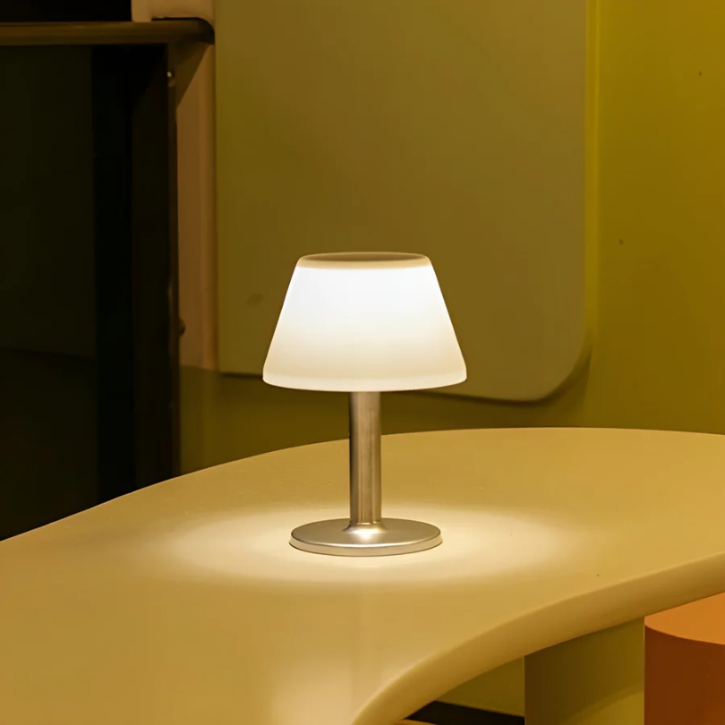 SolarLuxe - Lampe de Table Solaire d'Extérieur