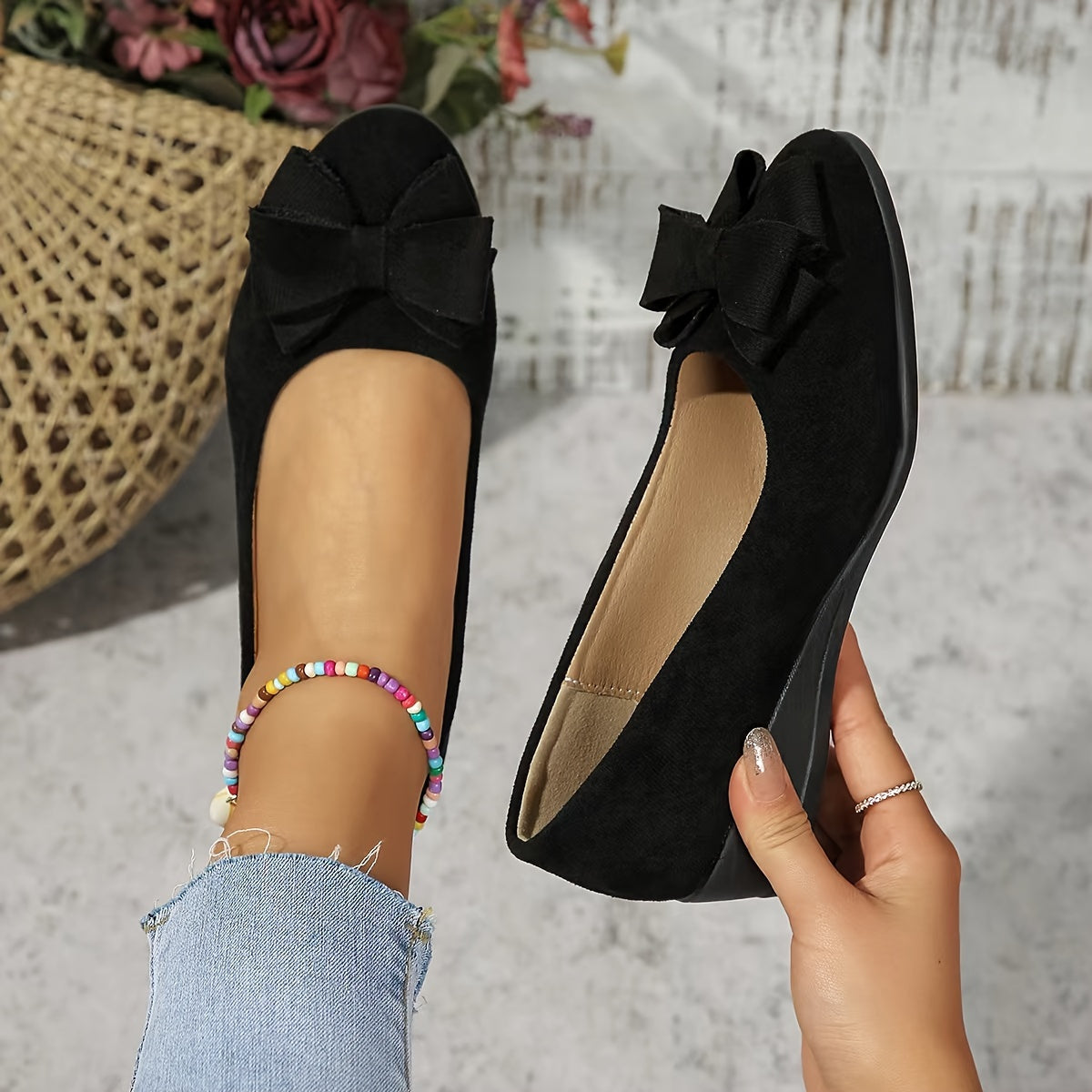 Women's Black Ballet Flats - Elegant Orthopedic Supportive Footwear for Daily Comfort