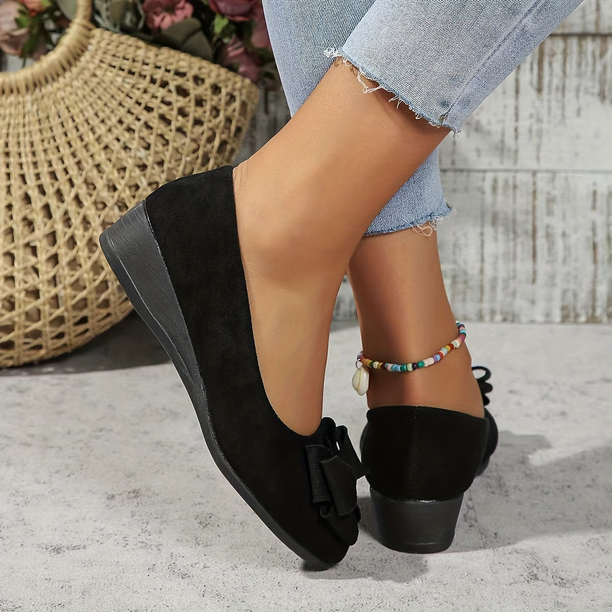 Women's Black Ballet Flats - Elegant Orthopedic Supportive Footwear for Daily Comfort