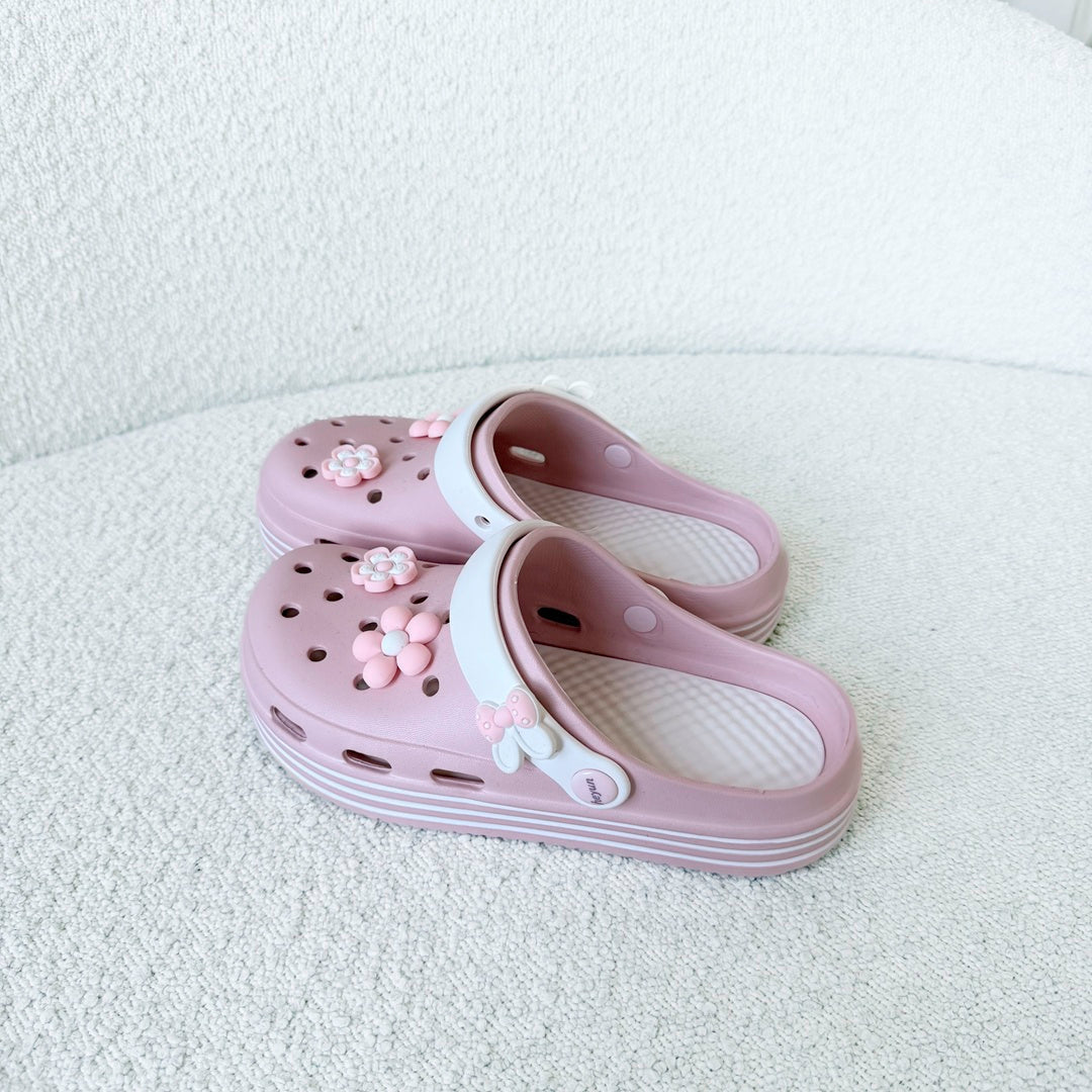 Women's Blossom Platform Sandals - Lightweight Floral Clogs for All-Day Comfort