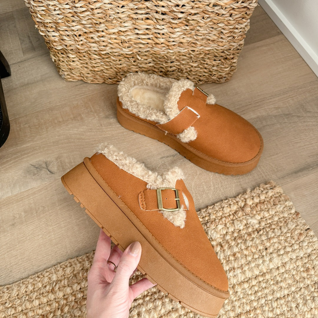 Women's Fleece Lined Buckle Platform Slippers - Cozy House Slippers for Autumn/Winter Comfort