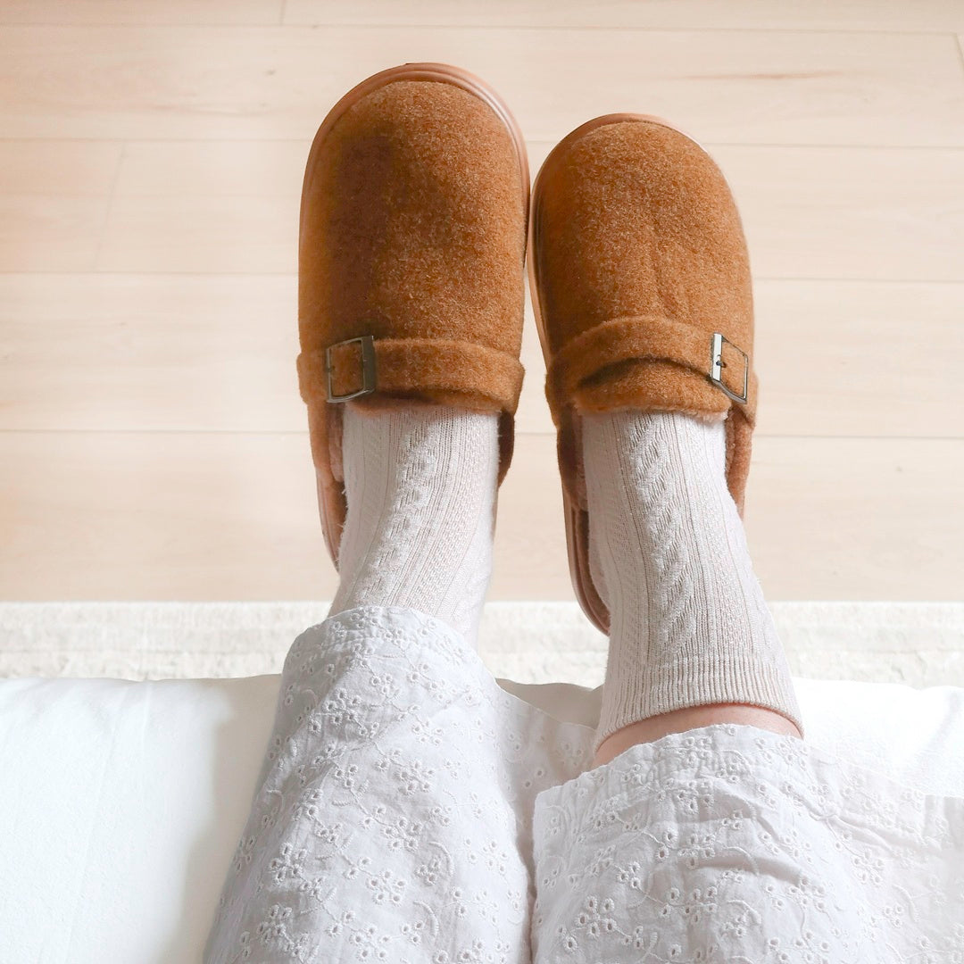 Women's Fuzzy Platform Slippers - Cozy Slip-On Footwear for Indoor and Outdoor Comfort
