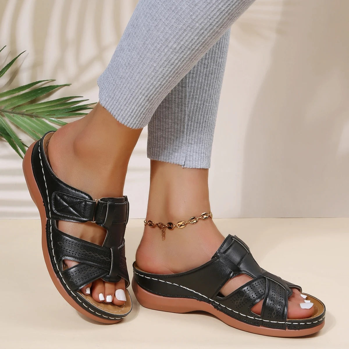 Women's Non-slip Orthopedic Leather Sandals - Luxurious Comfort and Support
