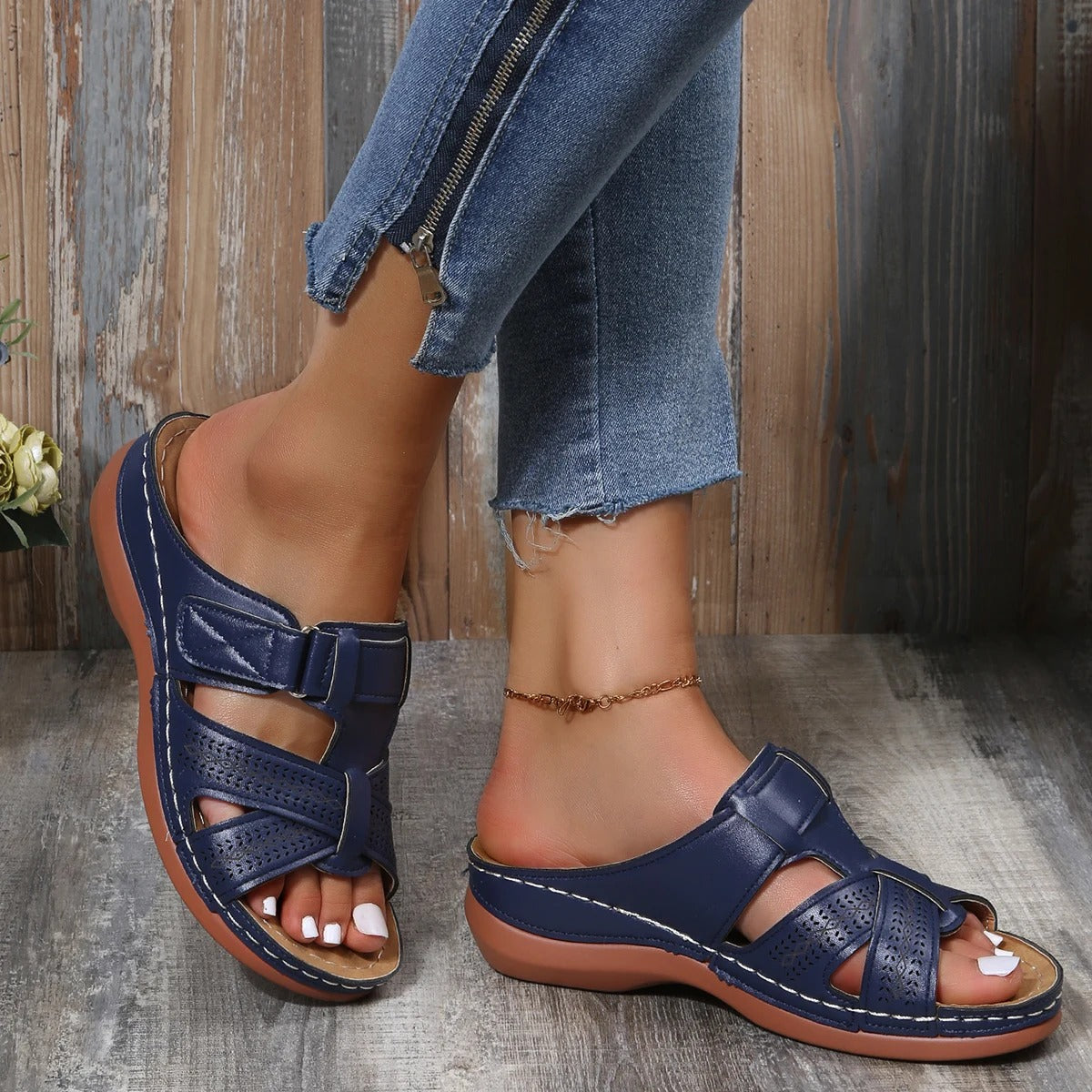 Women's Non-slip Orthopedic Leather Sandals - Luxurious Comfort and Support