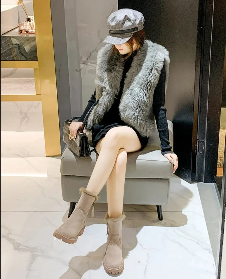 Women's Padded Snow Boots - Cozy and Stylish Winter Footwear for Cold Weather