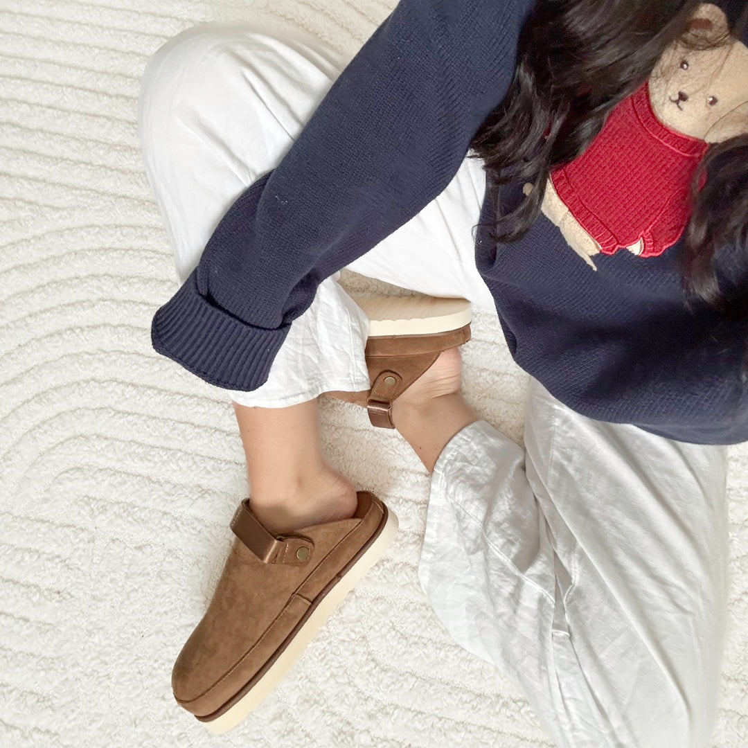 Women's Suede Platform Clogs - Cozy Slip-On Footwear for All-Day Comfort and Support