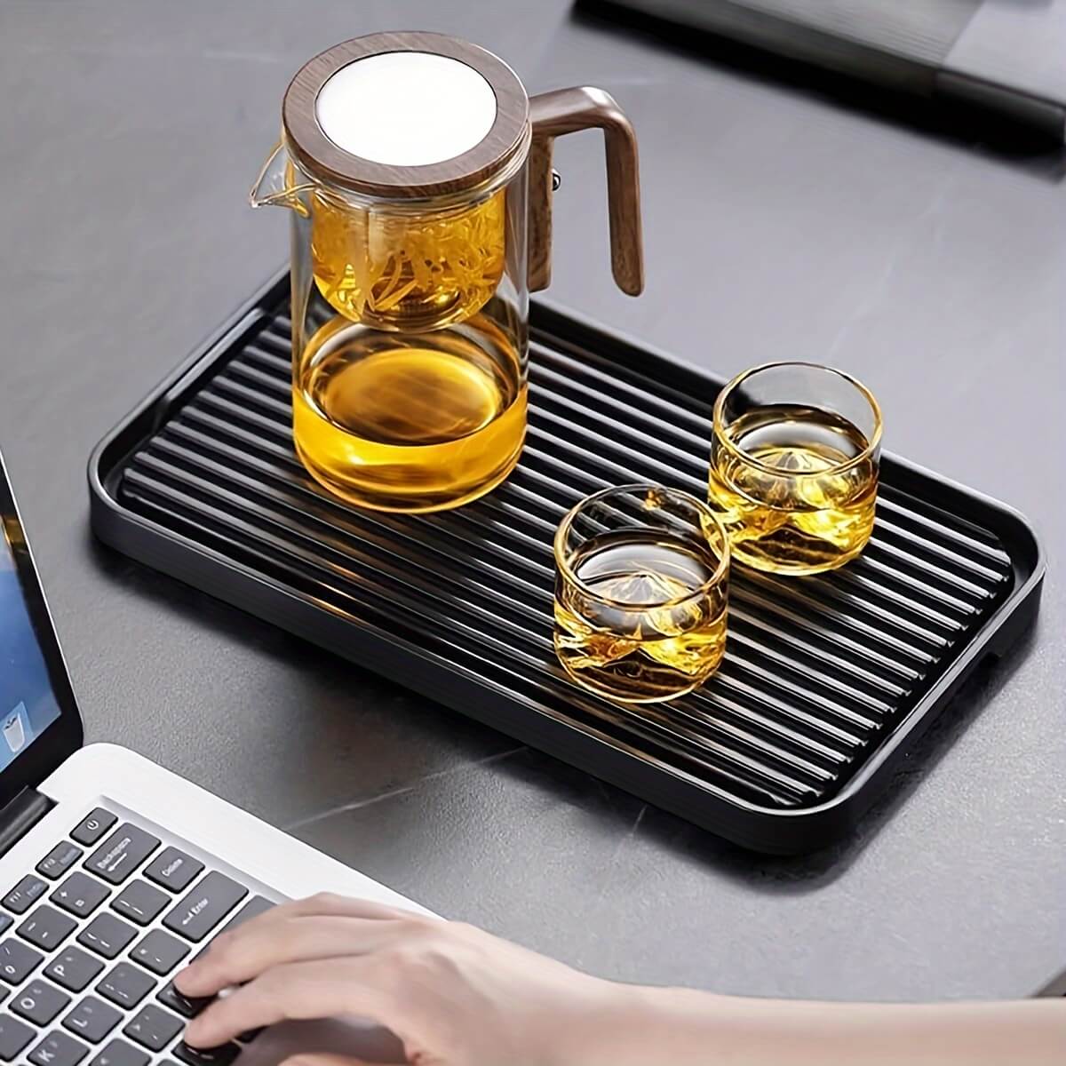 Théière en verre avec infuseur magnétique
